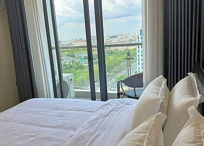 L Condotel Near Okada Casino Pitx Moa With Pool Hotel Manilla