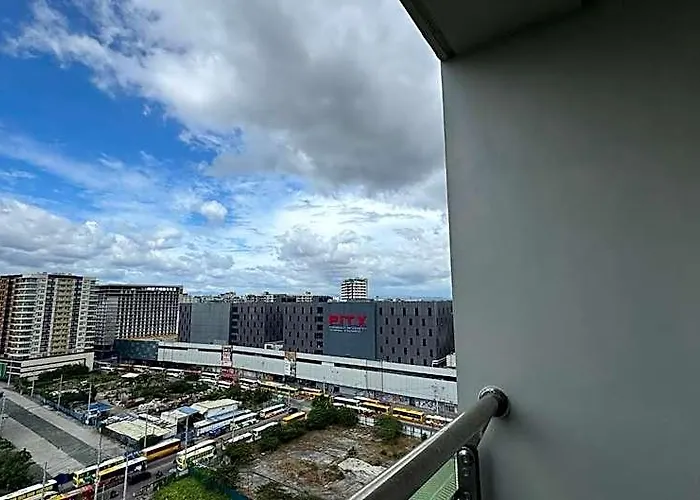 L Condotel Near Okada Casino Pitx Moa With Pool 2* Manilla