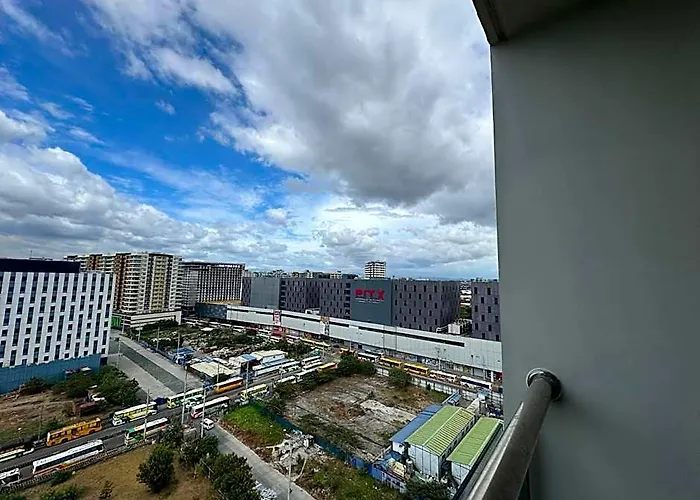 Hotel L Condotel Near Okada Casino Pitx Moa With Pool Manilla
