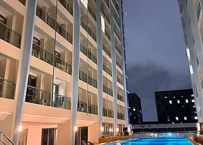 L Condotel Near Okada Casino Pitx Moa With Pool 2*