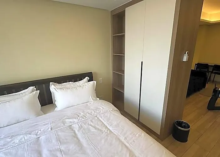 Hotel L Condotel Near Okada Casino Pitx Moa With Pool 2*